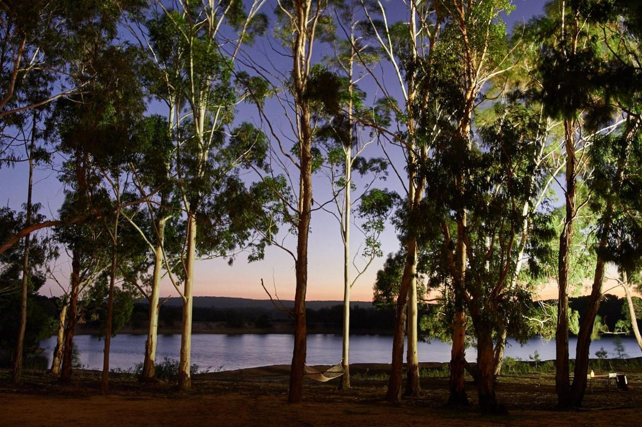 Olio Bello Lakeside Glamping Cowaramup ภายนอก รูปภาพ