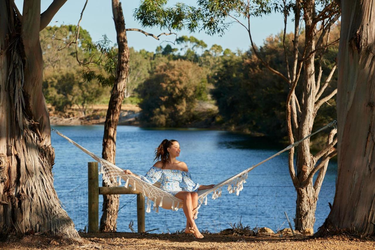 Olio Bello Lakeside Glamping Cowaramup ภายนอก รูปภาพ