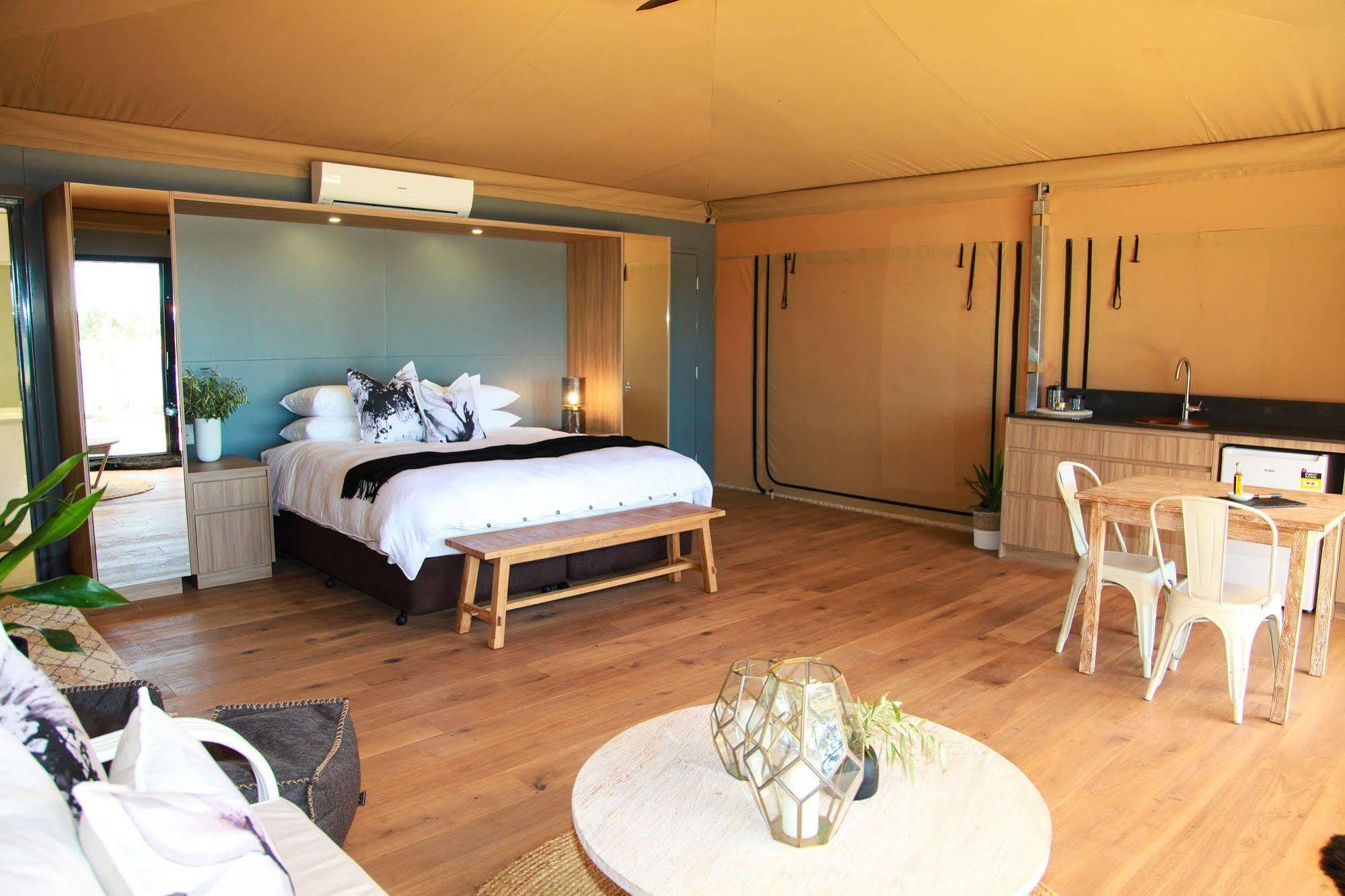 Olio Bello Lakeside Glamping Cowaramup ภายนอก รูปภาพ